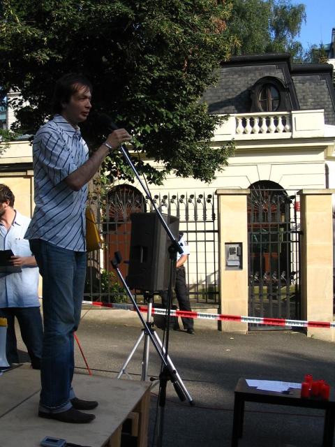 Demonstration in Prague (8)